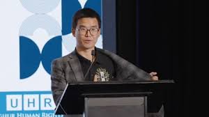 Persecuted Chinese pastor recounts torture, warns CCP 'trying to crush' religion: 'A heavy burden'